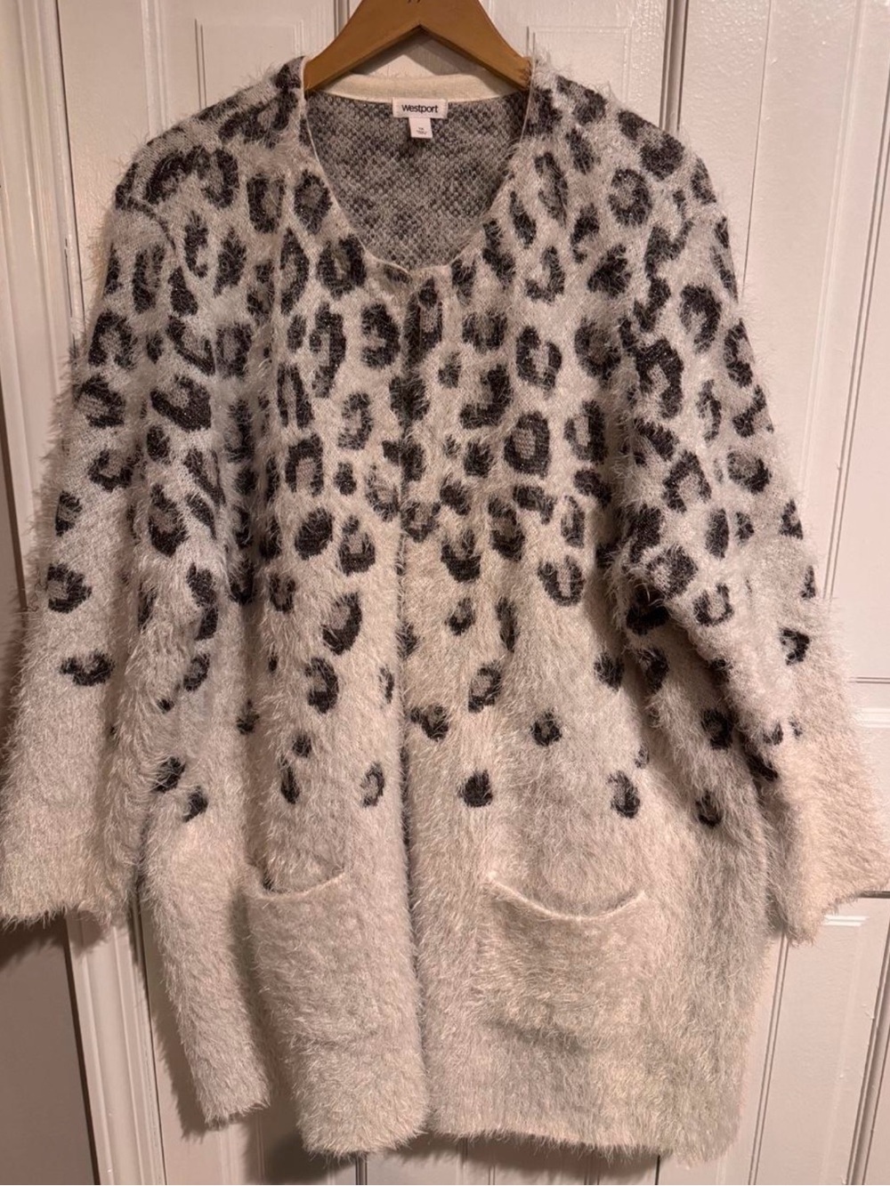Westport Fuzzy Leopard Print Eyelash Knit Cardigan Sweater 1X Plus Size